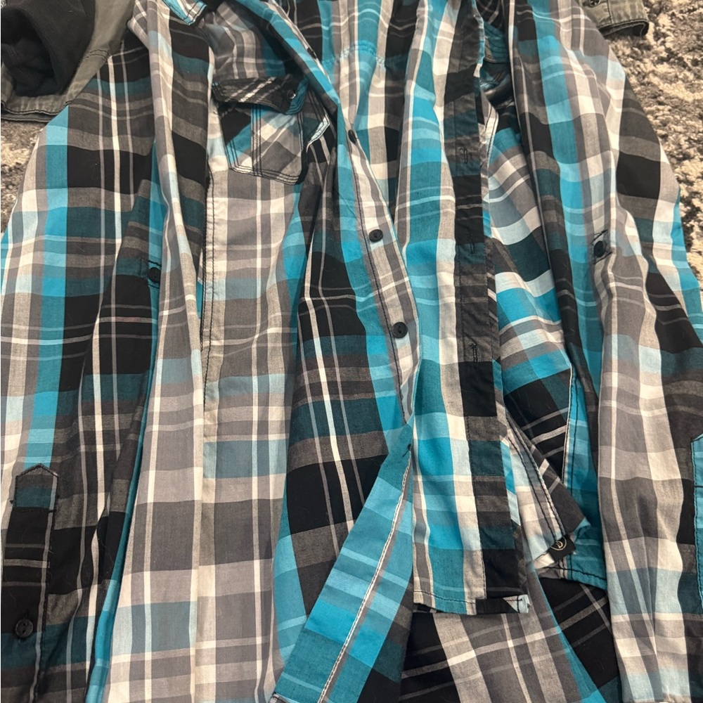 Men's Blue and Black Plaid Casual Button Down Shirt
